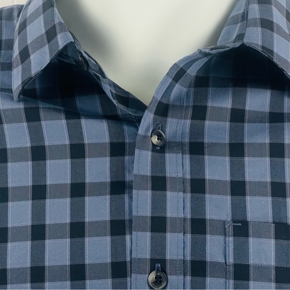 Travis Matthew Men's Short-Sleeve Button-Down, Blue Plaid, Size Small - Picture 4 of 9